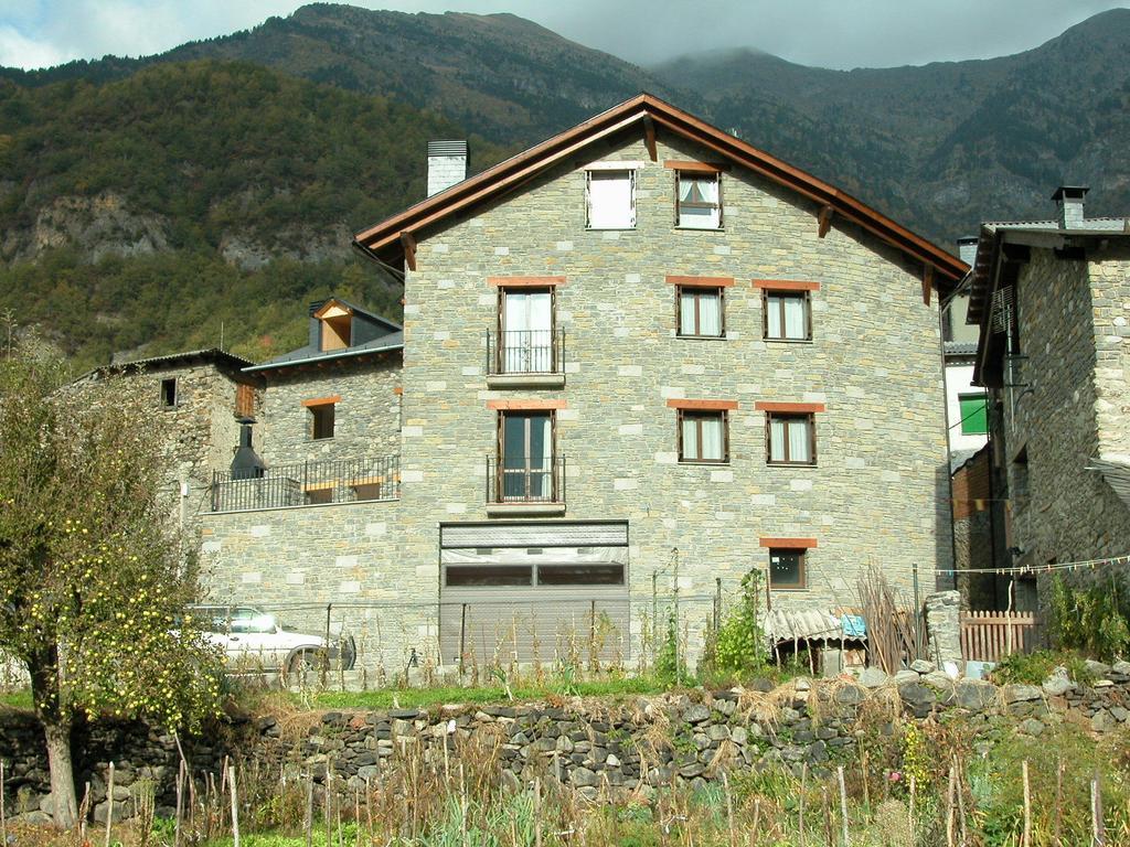 Apartamentos Estop Sahun Exteriér fotografie
